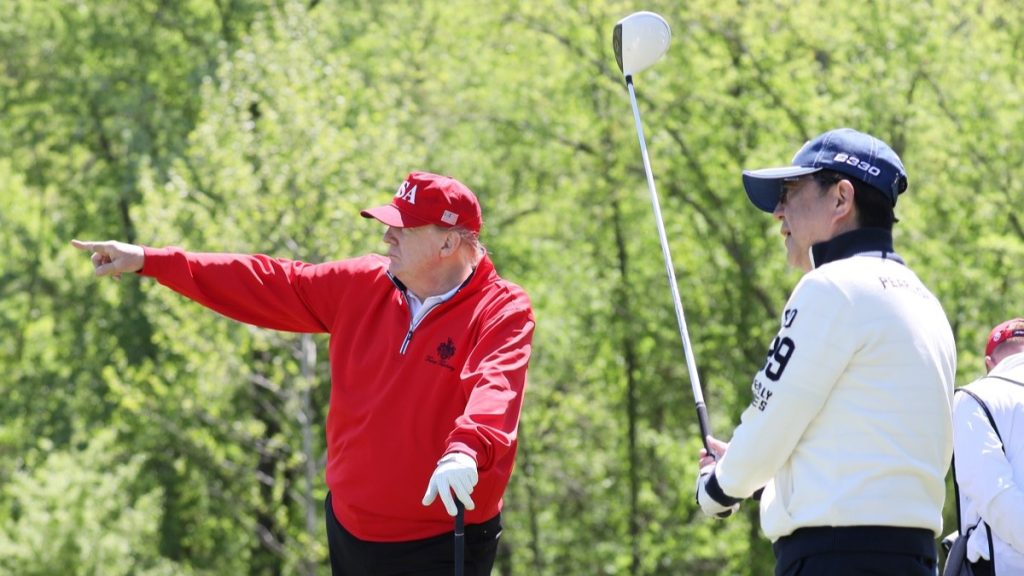 trump golf