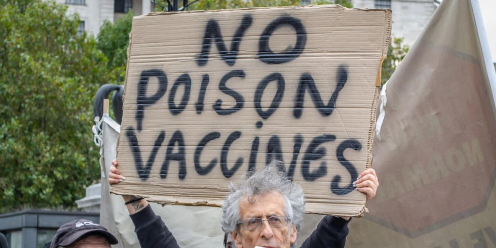 Antivaxxers, vaccine, protest