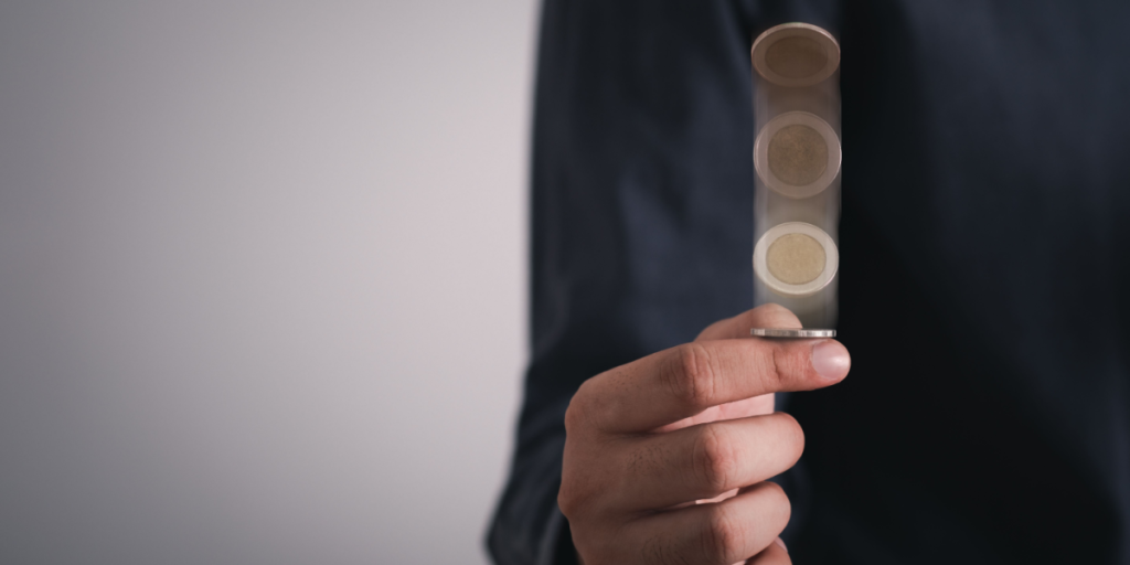 Flipping coin, coin toss, plat eller krone