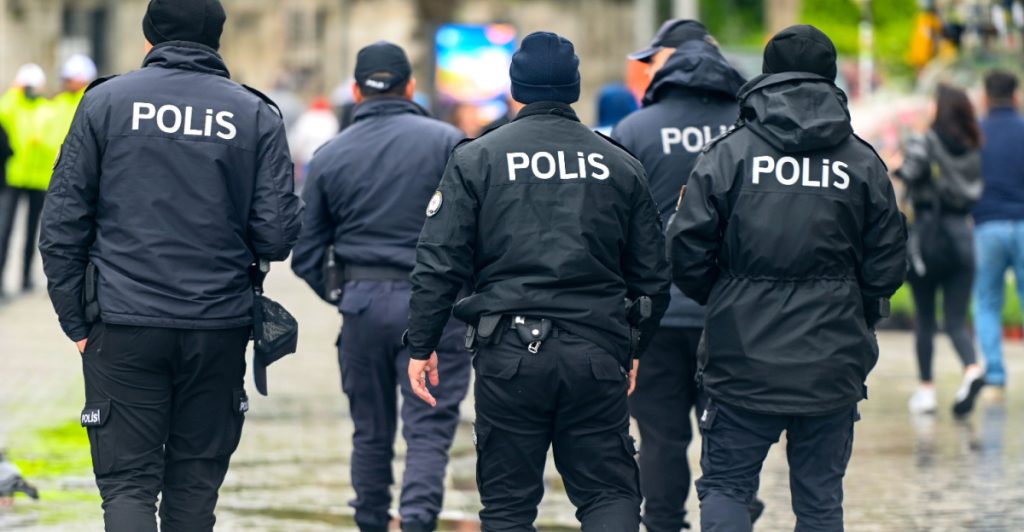  ”Jordgubben” häktad i Turkiet – gängtoppar känner pressen