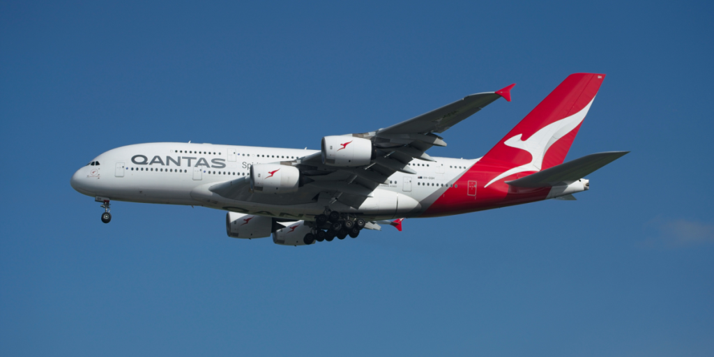 Qantas A380 VH-OQH ankommer fra London