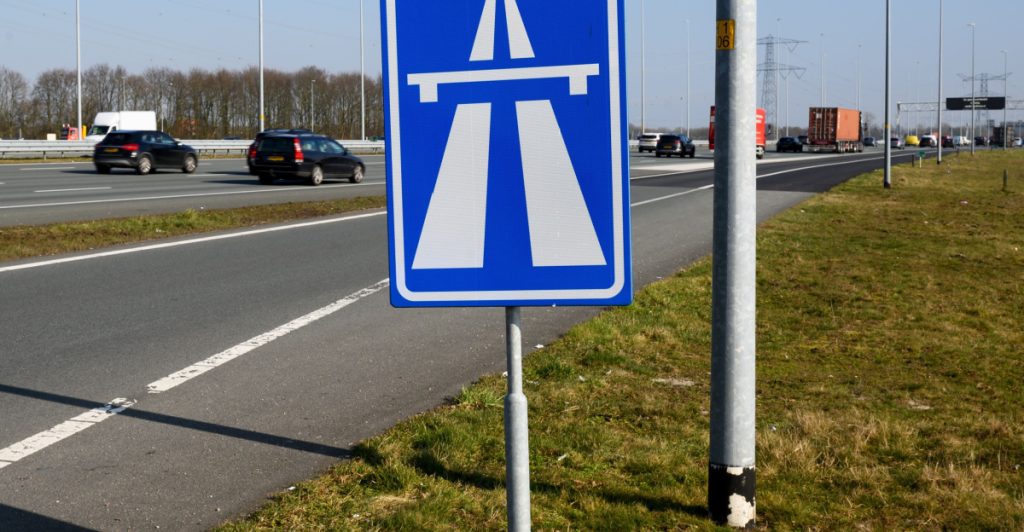 Många missar den här regeln – så fungerar påfarter till motorväg egentligen