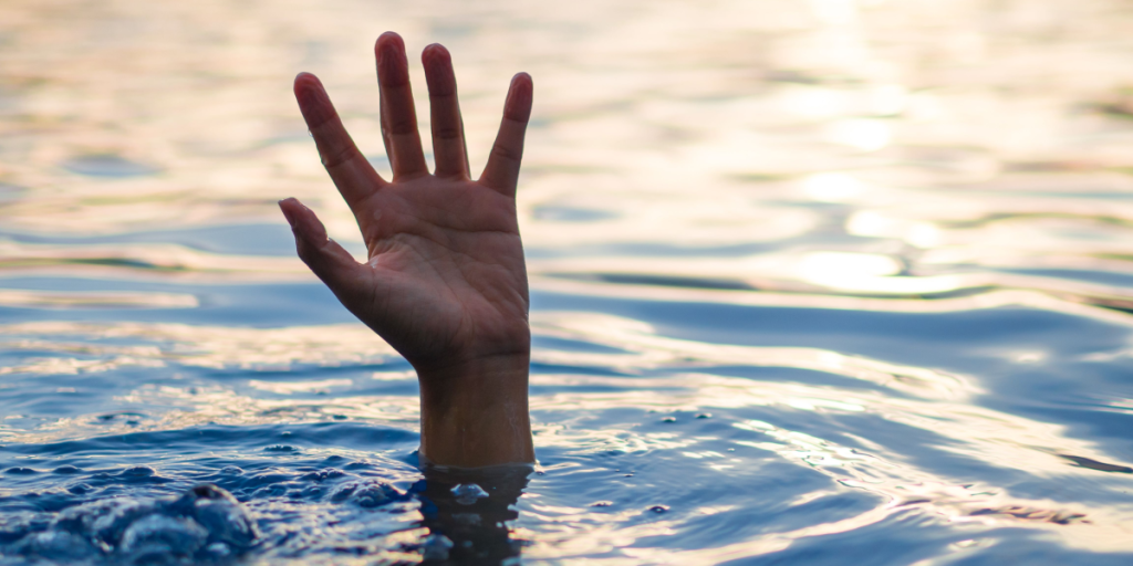 Drowning, sea