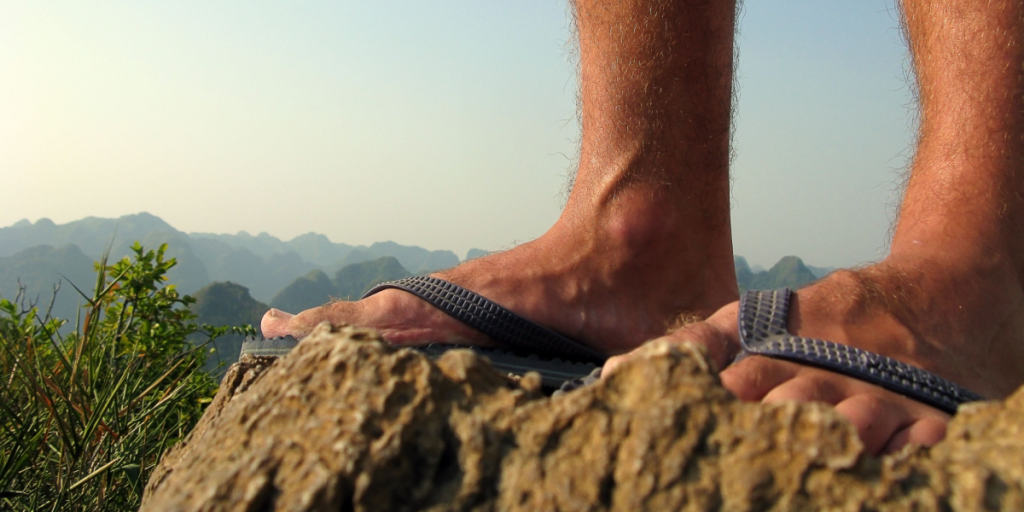 Flip flop, mountain