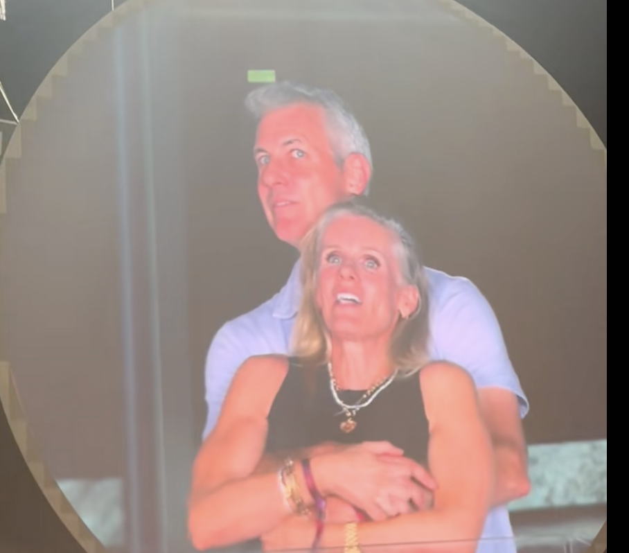 Coldplay-kys har kostet karrieren: Nu er Kristin Cabot færdig