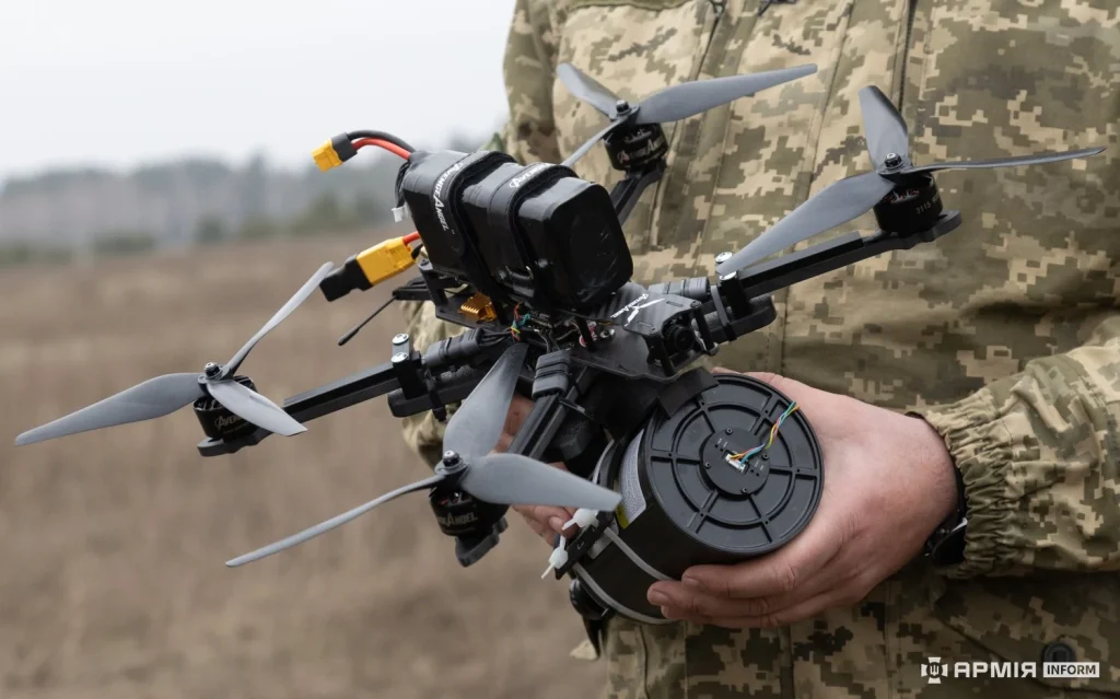 UA_fiber-optic_FPV_drone