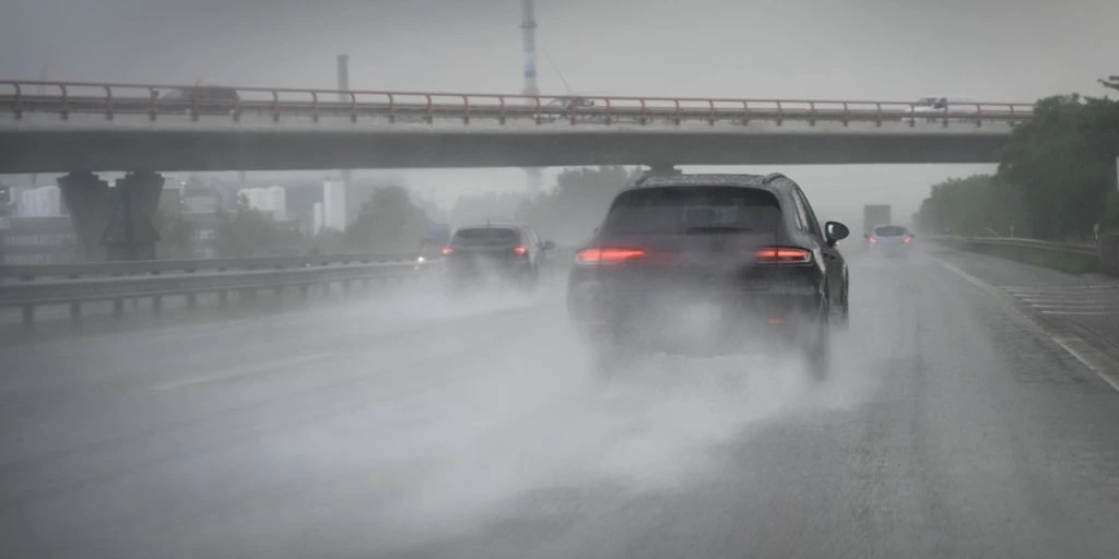 aquaplaning