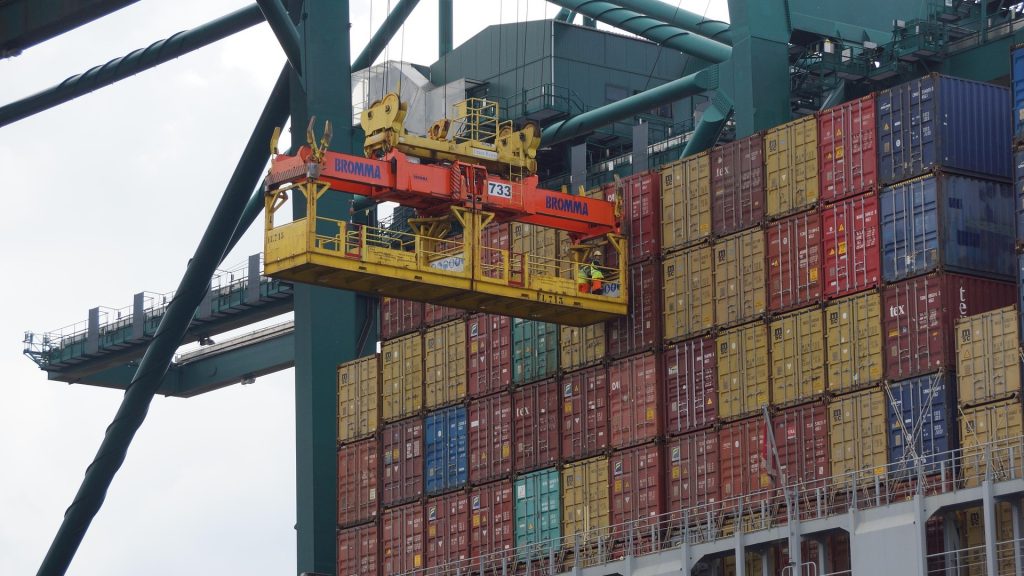containers shipping