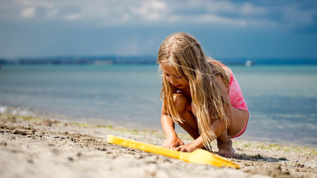 kid beach vacation summer