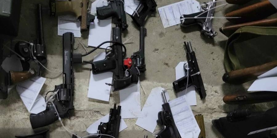 Weapons, raid