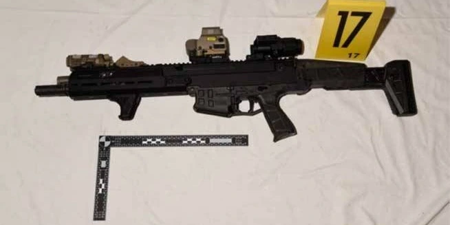 Assault rifle