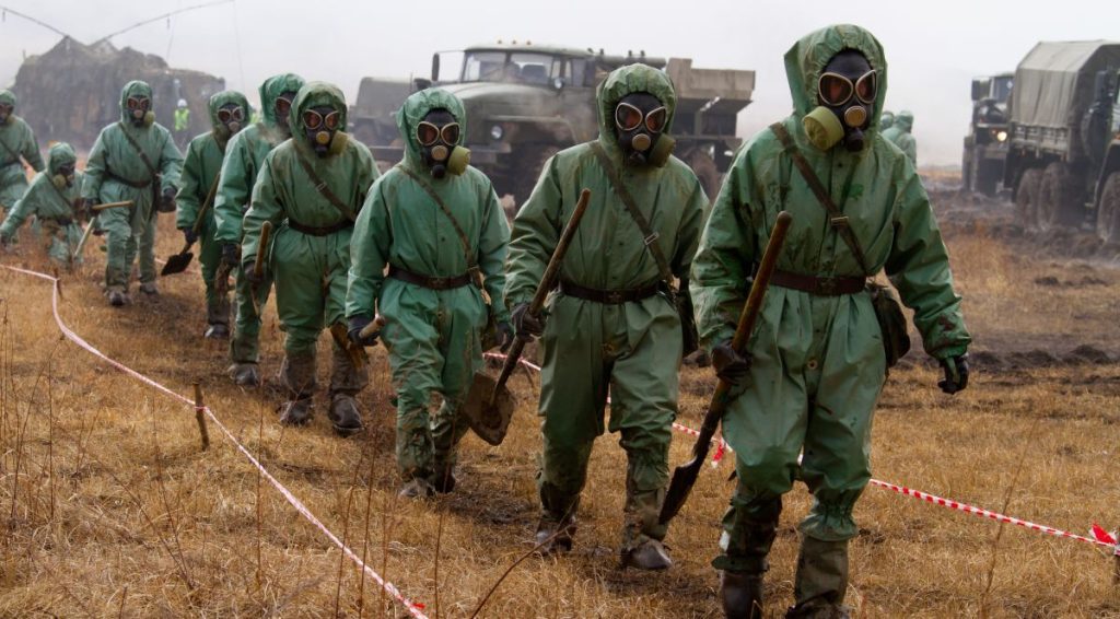 gas mask soldier war