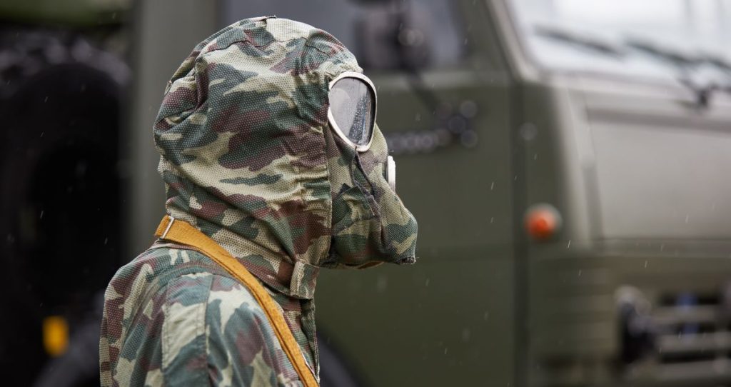 gas mask soldier war