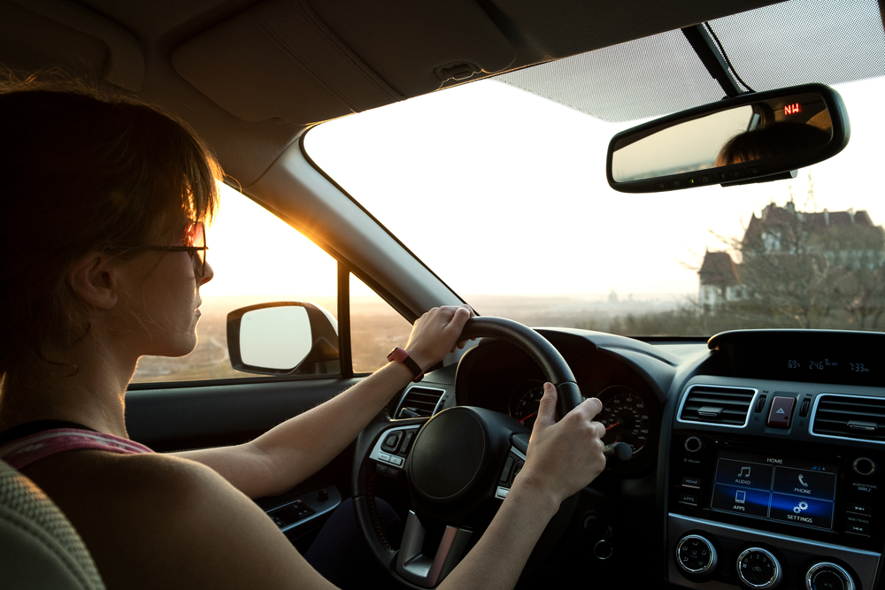 Close,Up,View,Of,A,Woman,Driver,Holding,Steering,Wheel, car, bil