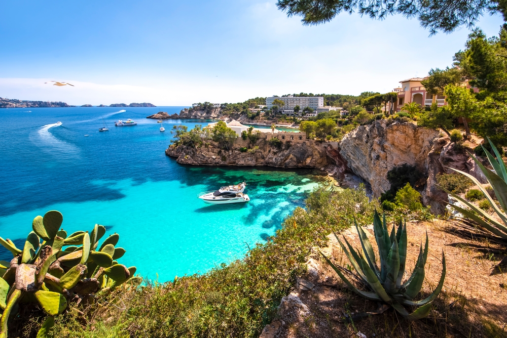 Mallorca,,Cala,Noelia.,View,Of,The,Sea,And,Rocks,From