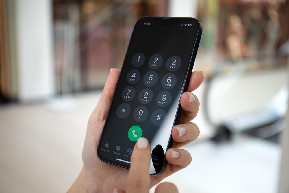 Det viser sig at være nemt: Sådan sporer du en persons placering ved blot at kende deres telefonnummer