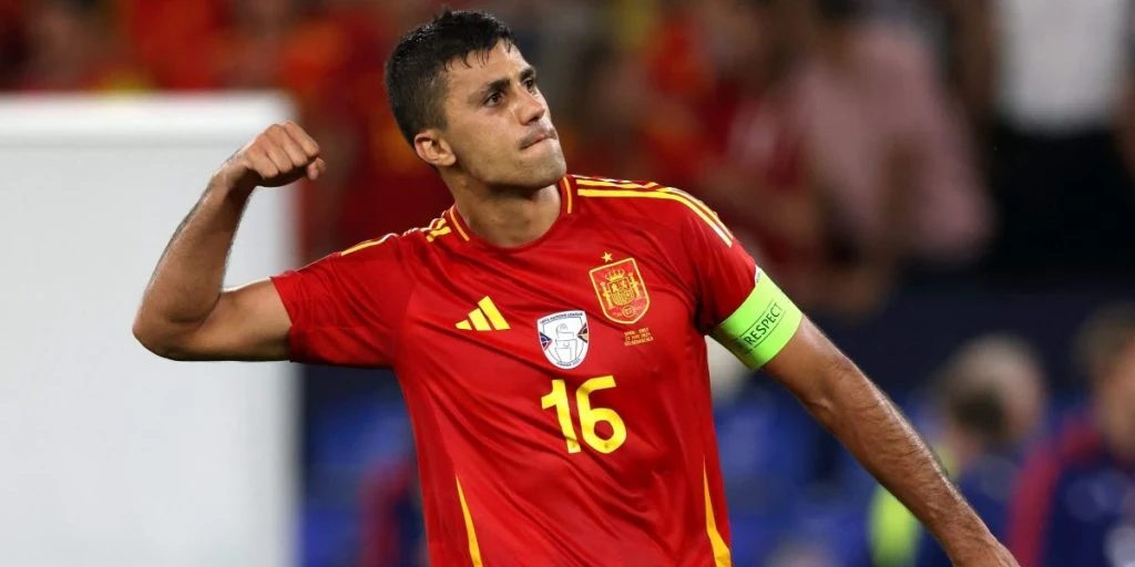 Real Madrid laver kæmpe signing: Mon Rodri er svaret?