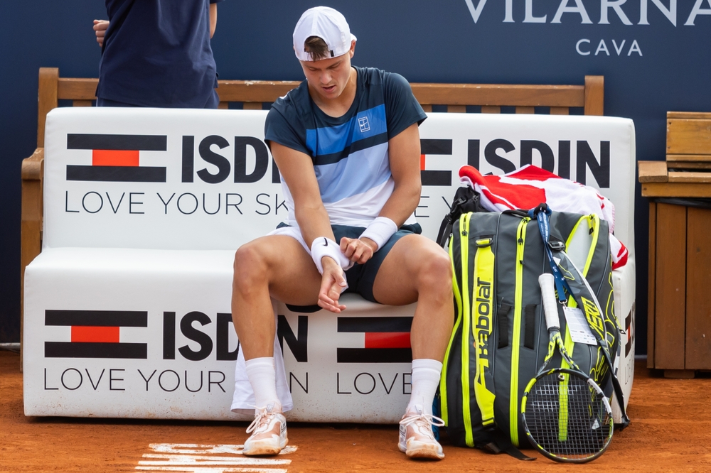Holger Rune skovler penge ind: Så vanvittigt mange penge fik han for tabe 1. runde i Wimbledon