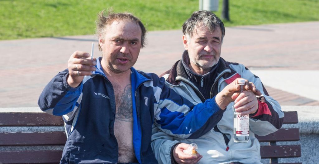 russian men vodka