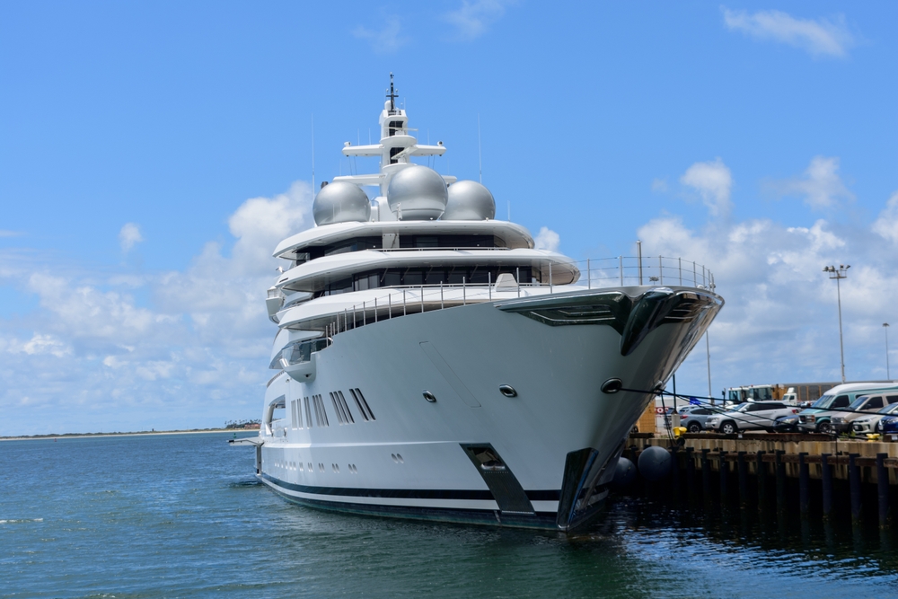 yacht