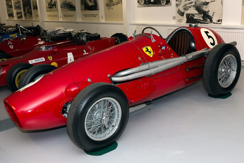 1620px-Ferrari_500_F2_front-left_Donington_Grand_Prix_Collection-1-1024x683