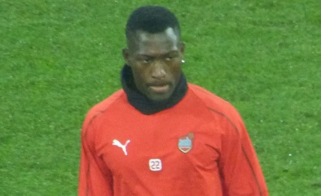 800px-RC_Lens_-_AS_Béziers_(04-01-2019)_13