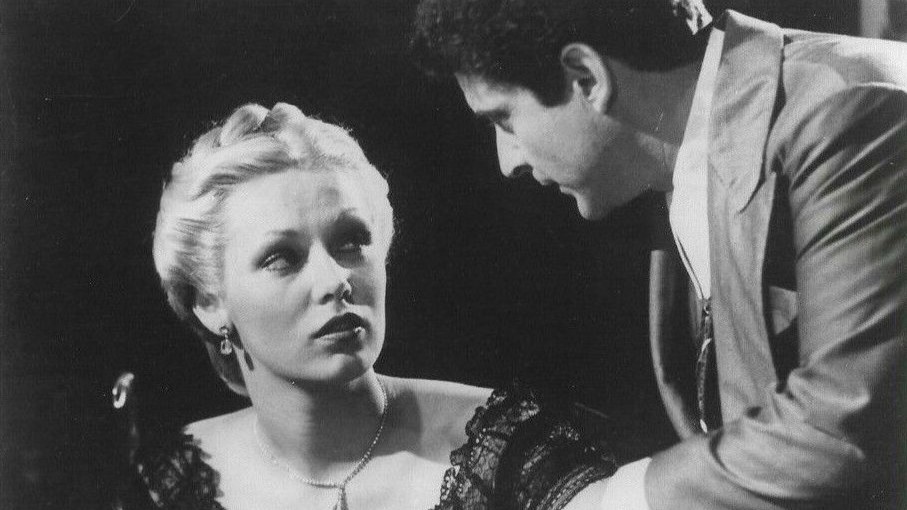 Cathy Moriarty and Joe Pesci