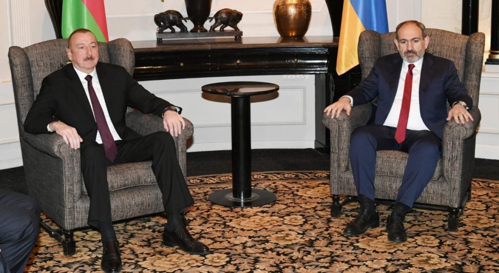 Armenian Prime Minister Nikol Pashinyan and Azerbaijani President Ilham Aliyev
