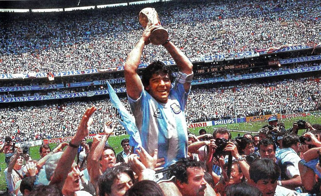 Maradona_cup_azteca-1024x624