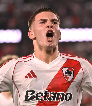 Mastantuono_con_River_2025