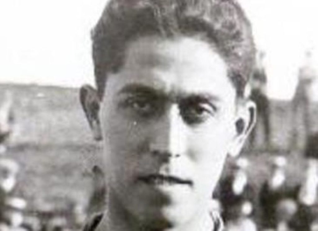 Paulino_alcantara_barca_(cropped)