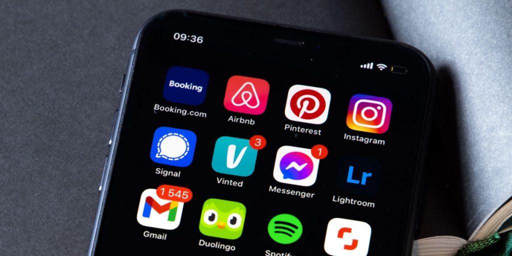 Vinted, booking.com, airbnb, pinterest, instagram, messenger, gmail, spotify