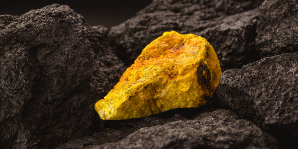 Uranium, mineral