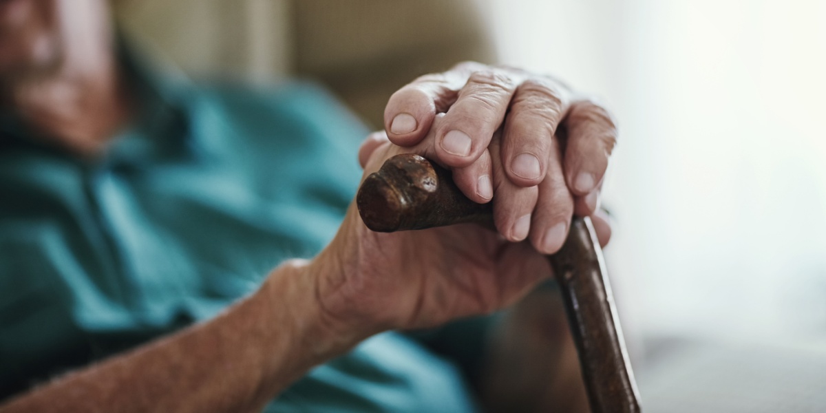 Old person, old hands, gammel mand