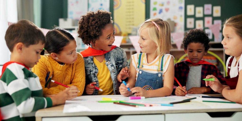 Danske skolebørn i frit fald: Lærere rystede over børns opførsel ved skolestart