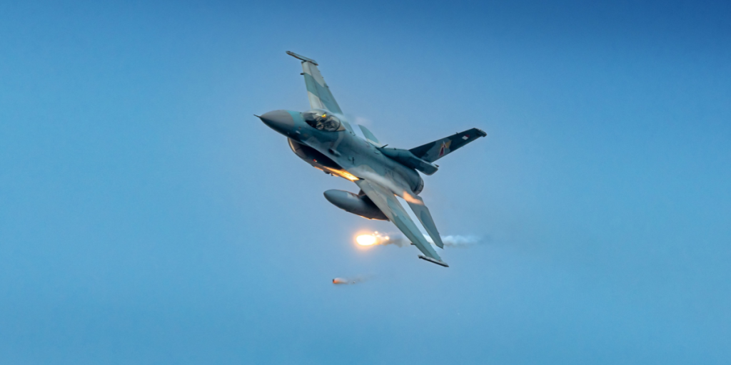 F-16 launching missile