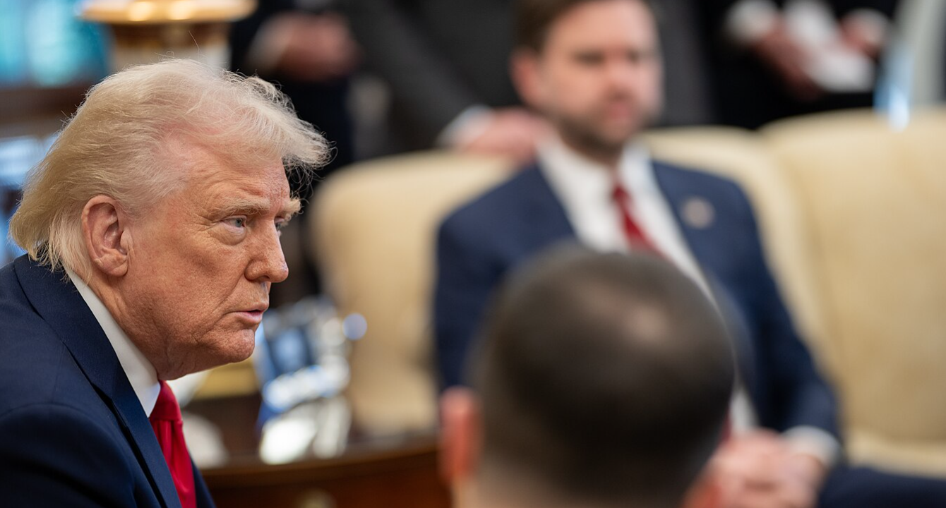 Donald Trump, JD Vane