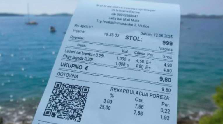 Turist deler billede af regningen fra kroatisk café: Var i chok over, hvad han skulle betale for to juice