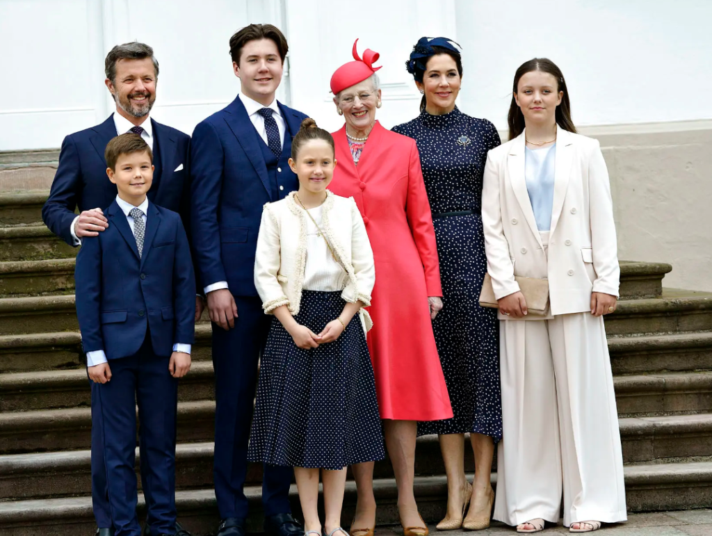 Den danske kongefamilje, Danish Royal Family, Kong Frederik, dronning Mary, dronning Margrethe, prinsesse Isabella, kronprins Christian, prins Vincent og prinsesse Josephine