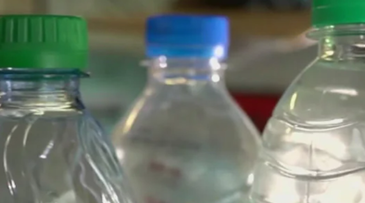 Plastic bottle, plastflaske, skrulokk