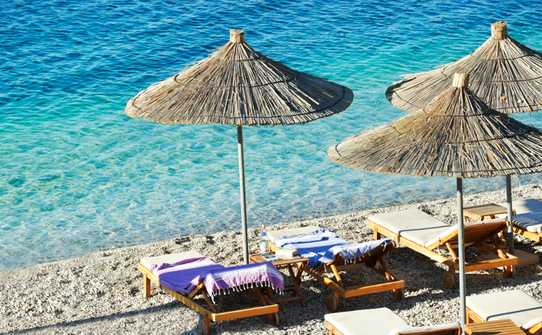 Saranda Albania, beach, sea, sunbed, parasol, summer, travel, vacation, holiday, ferie, rejse, sommer