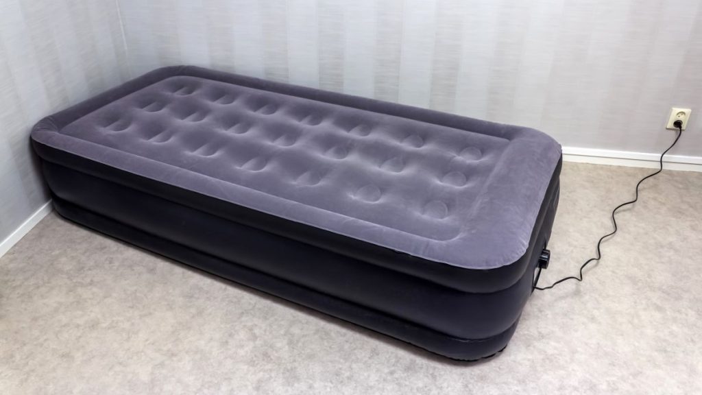 Polish man caught trying to cross into Russia on an inflatable air mattress