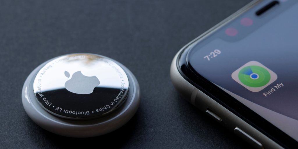 AirTag, Tracker