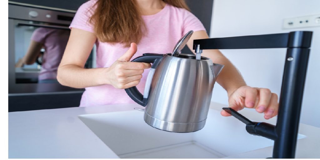 boiling water drinking water
