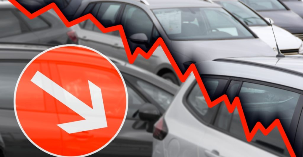 graph down, cars, decline in sales in the automotive industry, biler, graf, ned