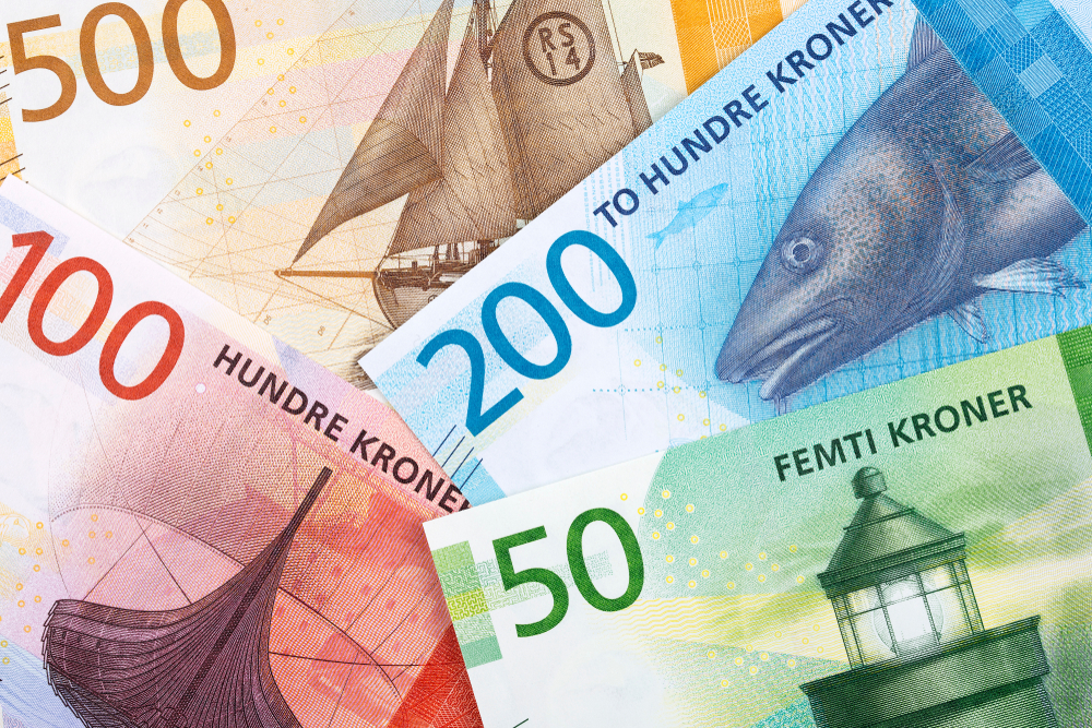 Norwegian money, norske kroner, sedler, bills