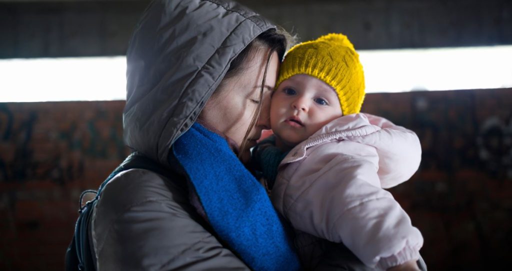 Ukraine child mom family
