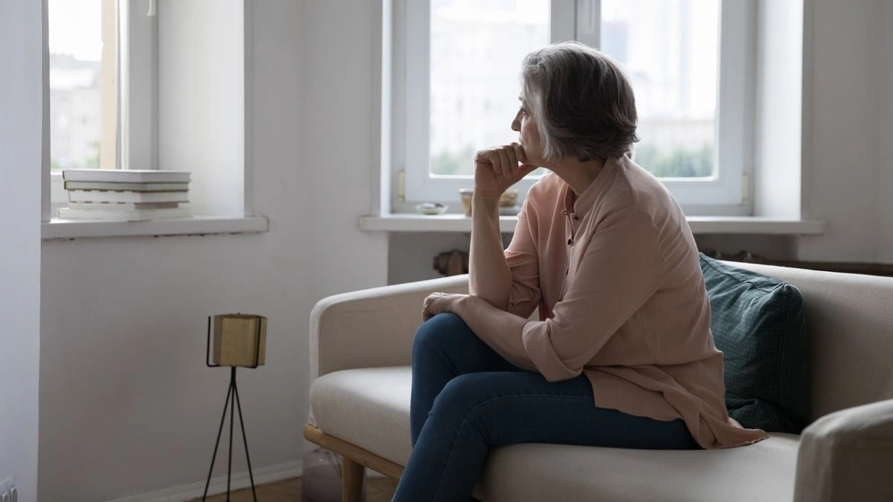 Middle aged,Woman,sofa