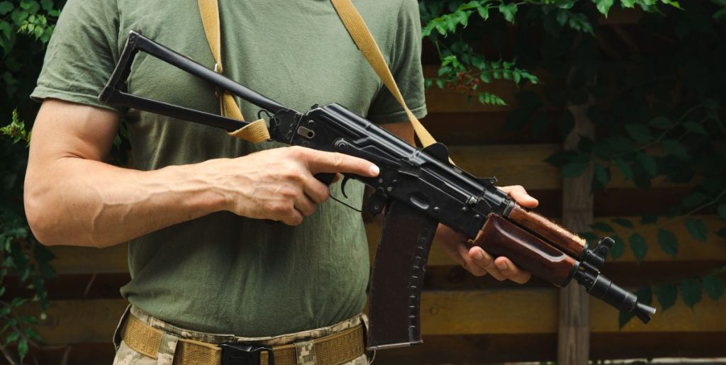 gun riffle Kalashnikov army military frontline