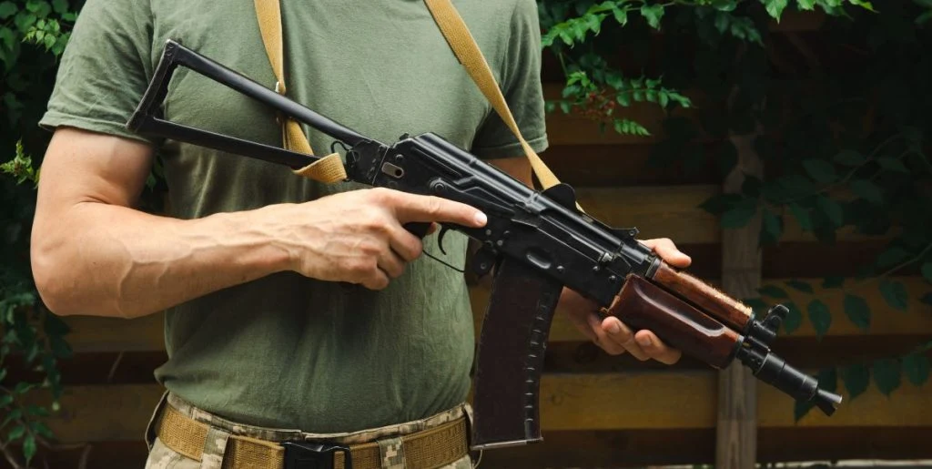 gun riffle Kalashnikov army military frontline